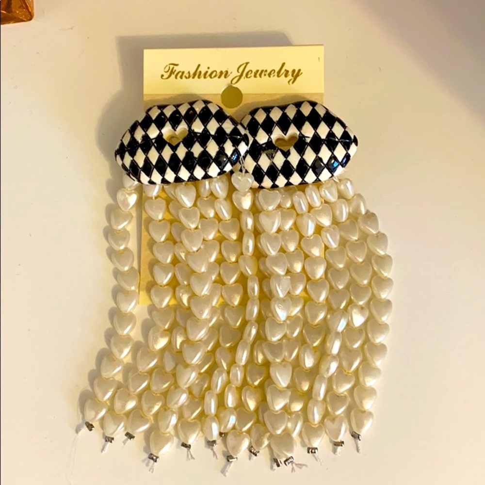 Jewelry and clothing for women 🕶🧸💍👓👗
